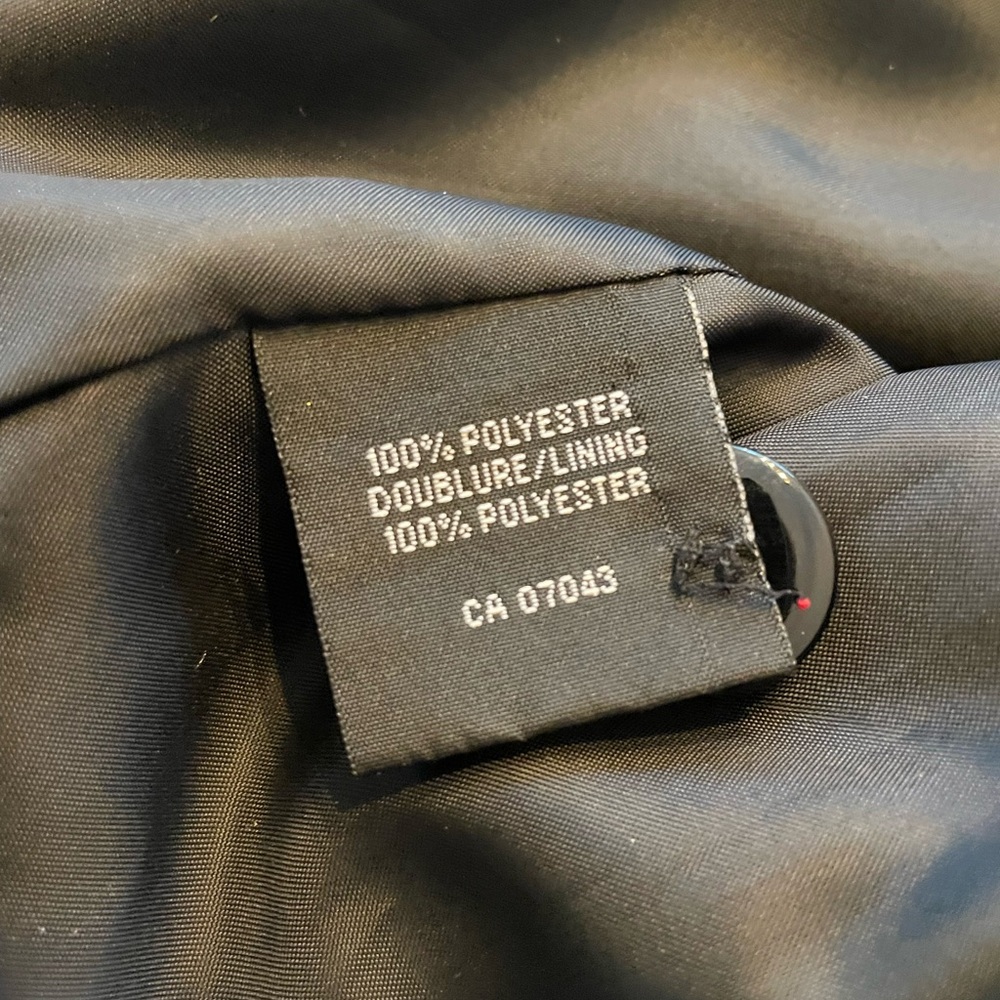 Black Button-Up Jacket - Picture 4 of 4
